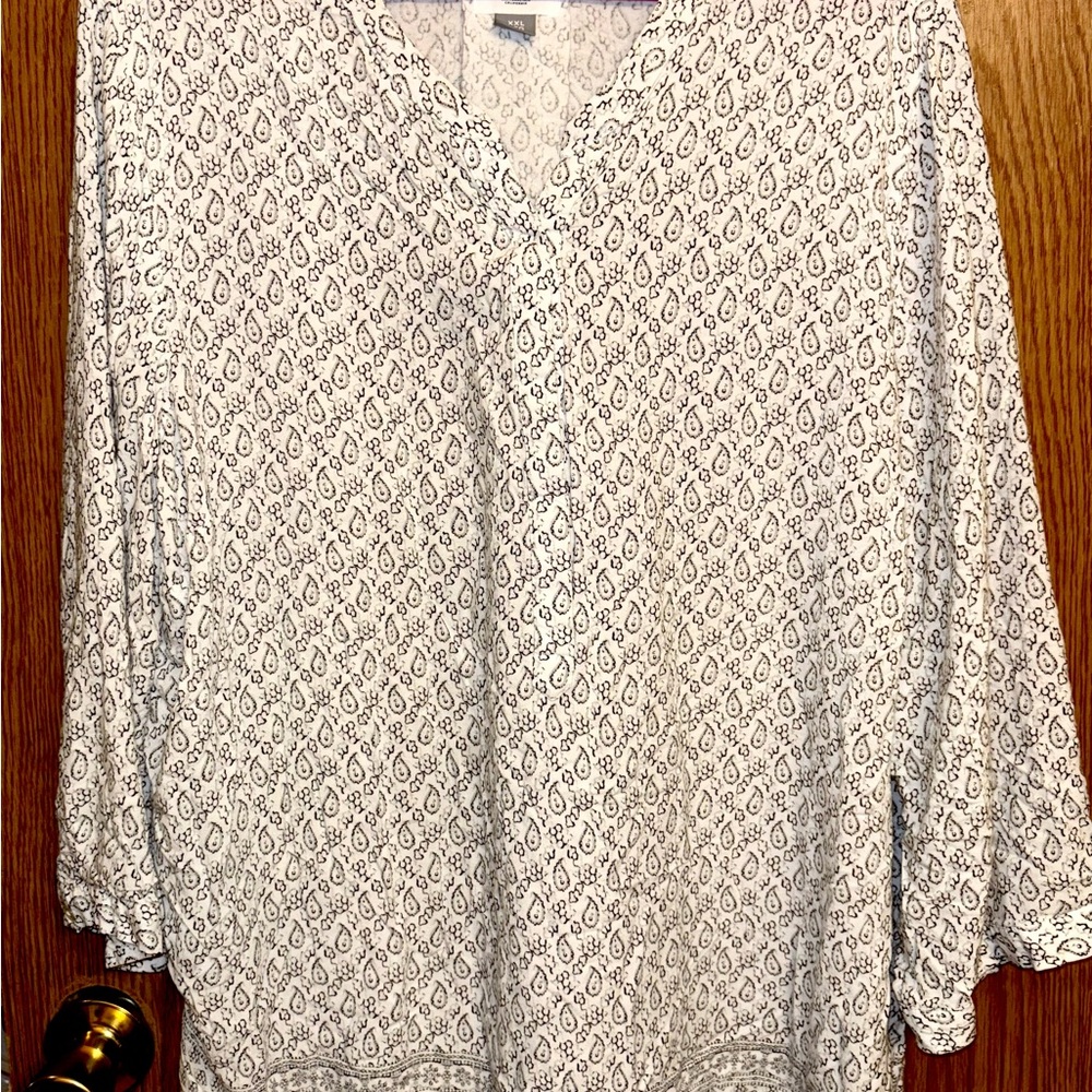 Old Navy Women's White Patterned Top